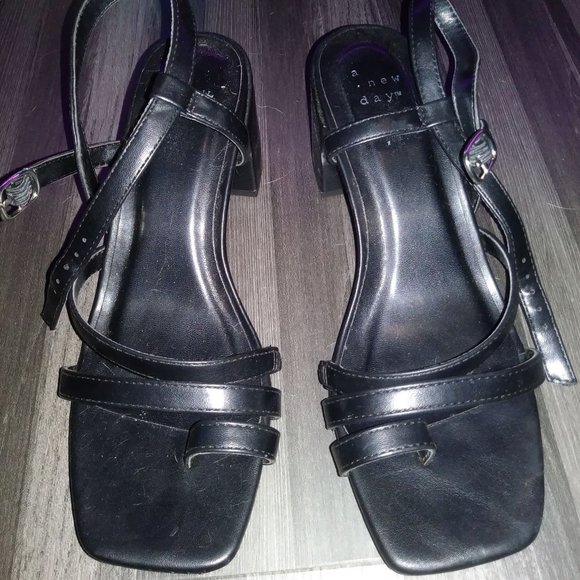 Heels - Picture 1 of 3